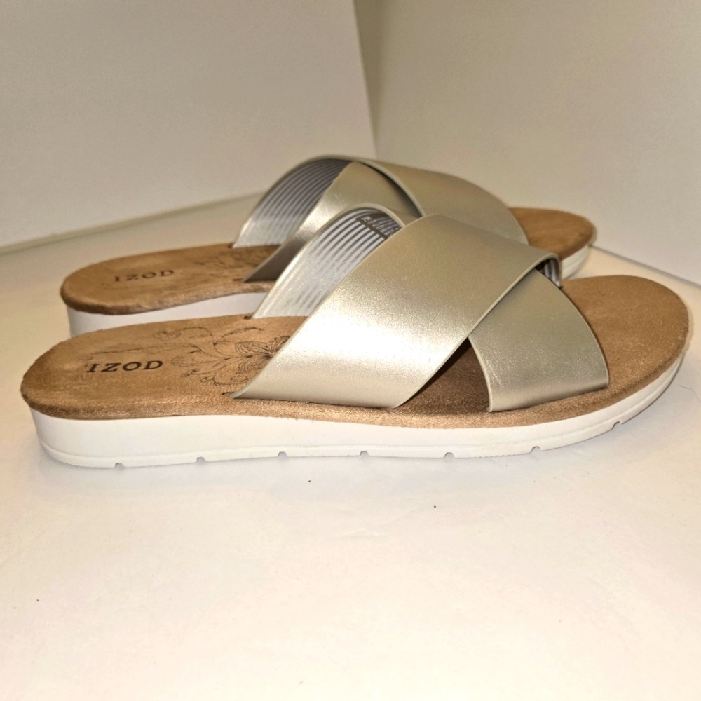 Izod Women's sz 7 Alyssa Gold Sandals - Picture 2 of 7